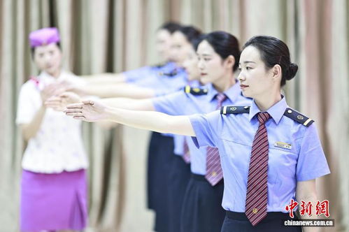 重慶客運員開展服務禮儀培訓，全力備戰國慶假期會展會務服務